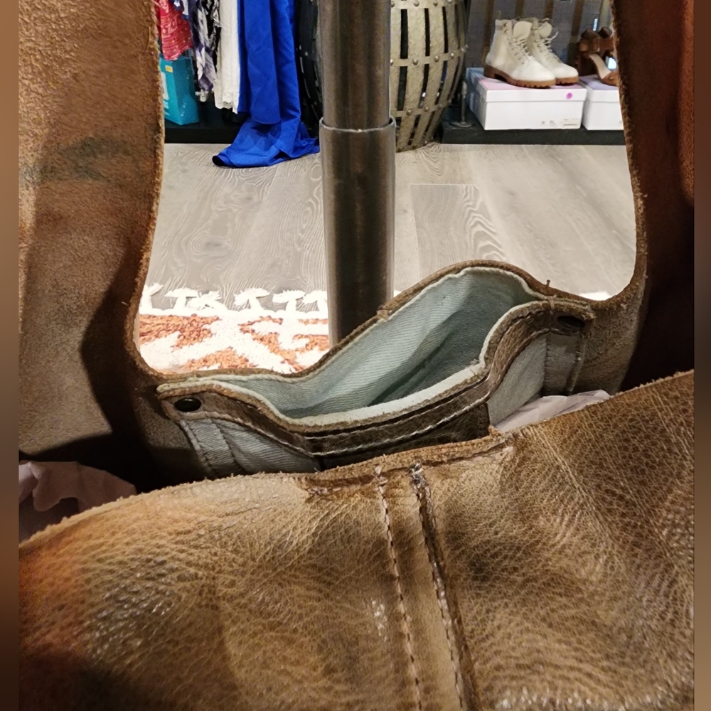 💥SOLD💥BED|STU Distressed Ariel Tan Leather Hobo Bag (RARE COLOR) - Picture 6 of 10